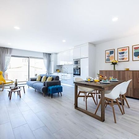 The Hub Central Apartment Burgau Bagian luar foto